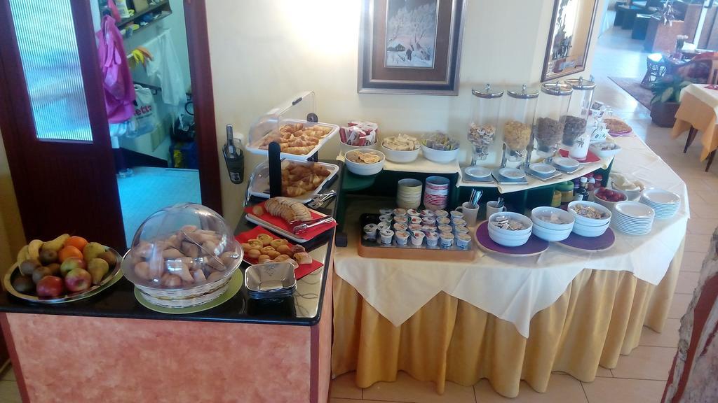 Hotel Astoria Lido Sirmione Eksteriør bilde