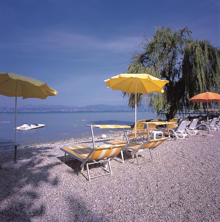 Hotel Astoria Lido Sirmione Eksteriør bilde