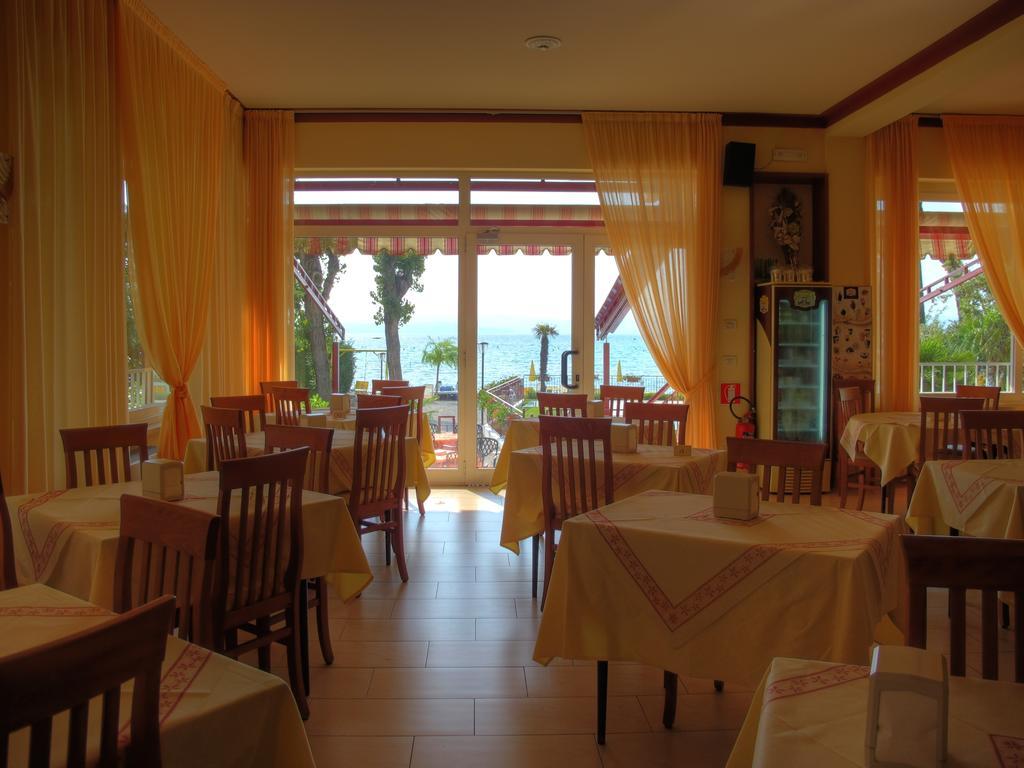 Hotel Astoria Lido Sirmione Eksteriør bilde