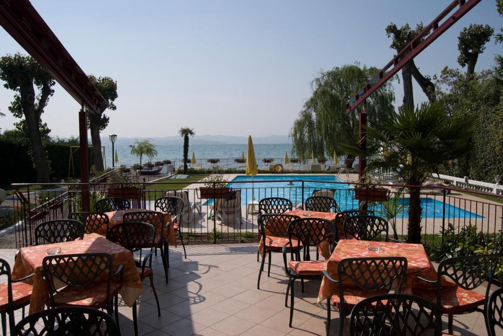 Hotel Astoria Lido Sirmione Eksteriør bilde
